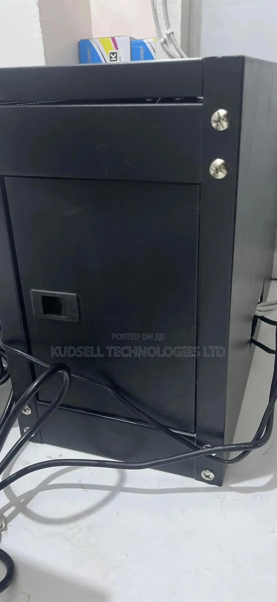 Cabinet 4u (Rack 500mm X 350mm) Wall Mounted Network Cabinet