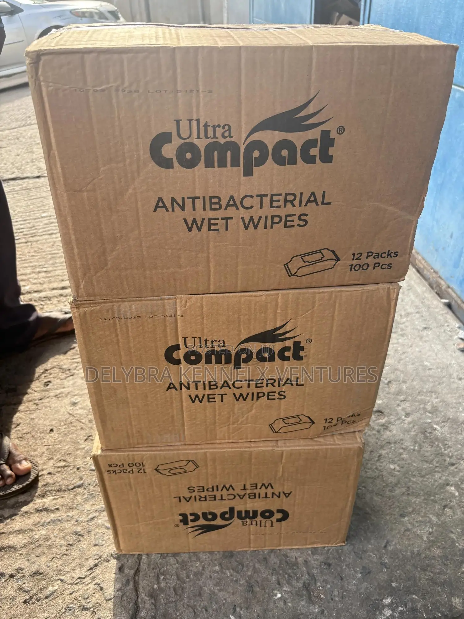 Ultra Compact Wet Wipes