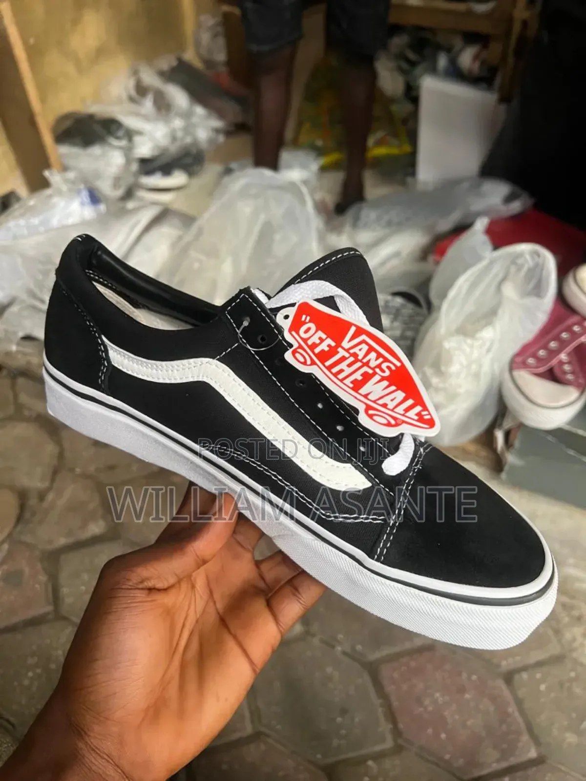 Shoe (Vans Old Skool)