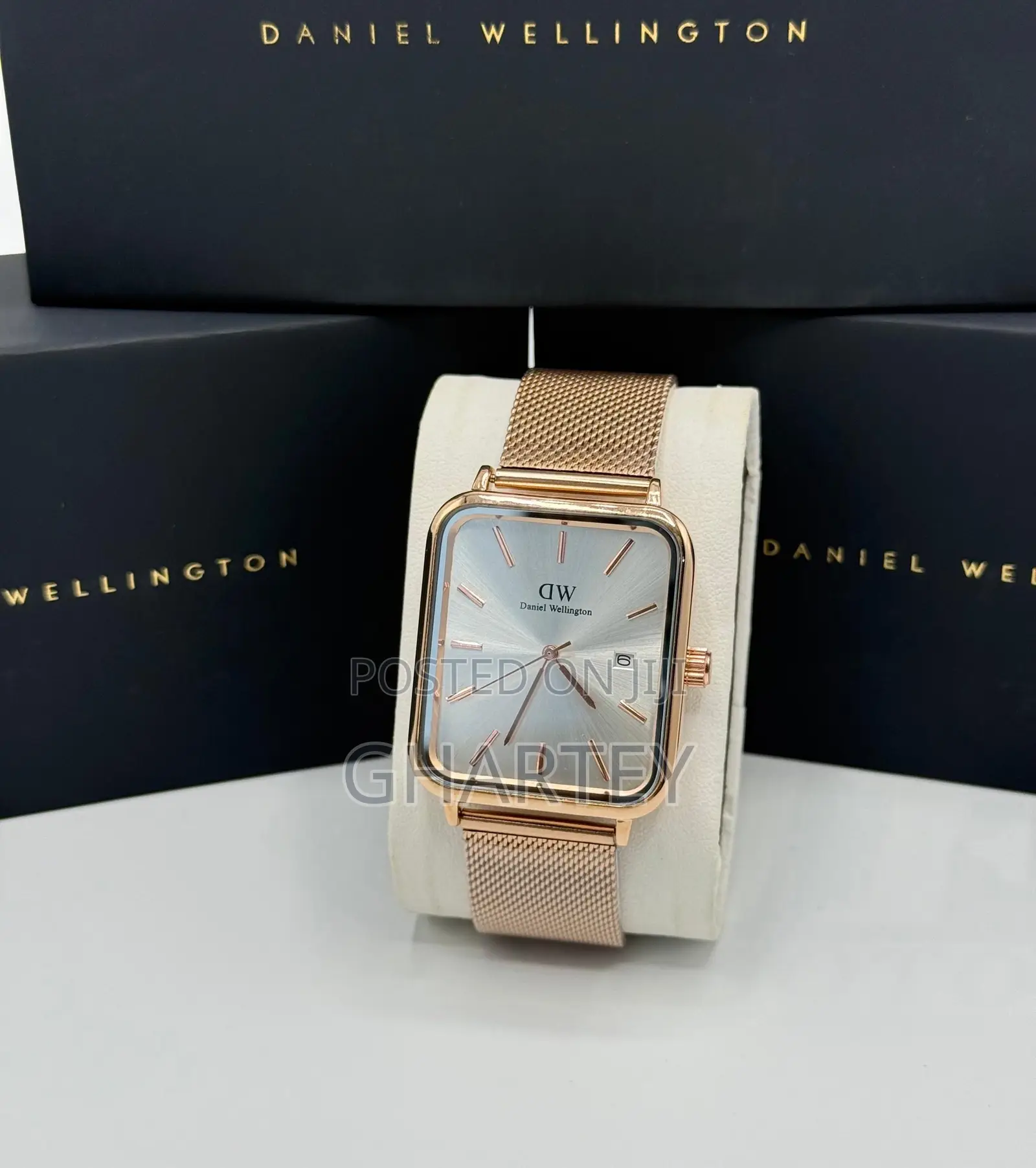 Mesh Bracelet Strap Analog Unisex Daniel Wellington Watch