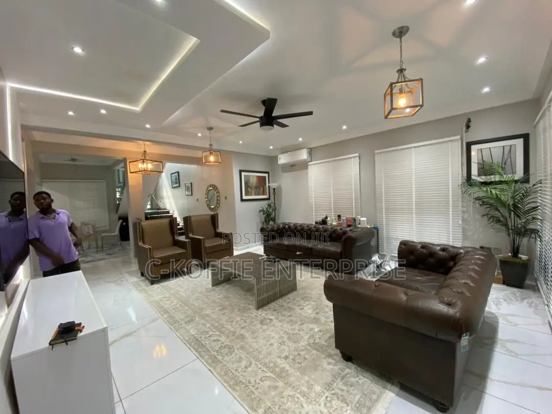Furnished 4bdrm Mansion in Sakumono for sale
