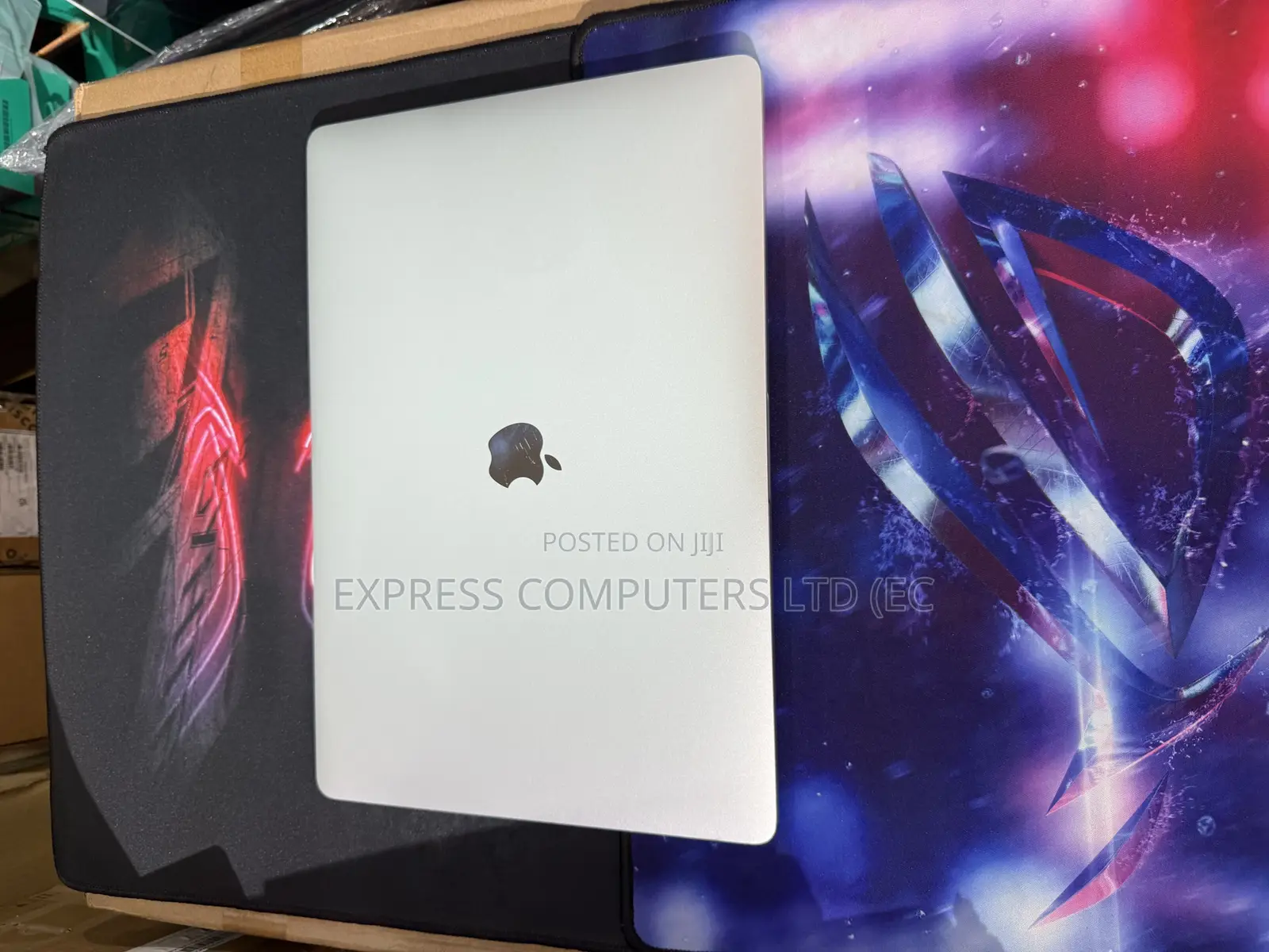 Laptop Apple MacBook Pro 2017 16GB Intel Core I7 SSD 512GB