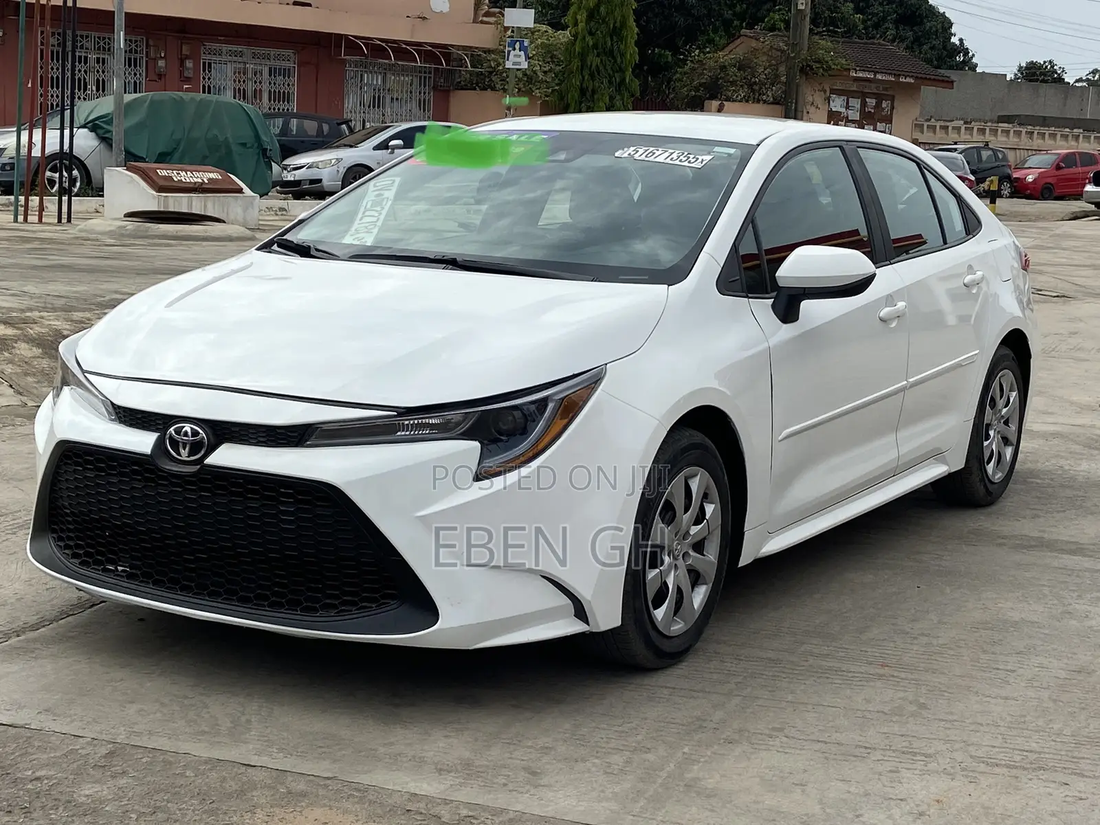 Toyota Corolla LE 2022 White