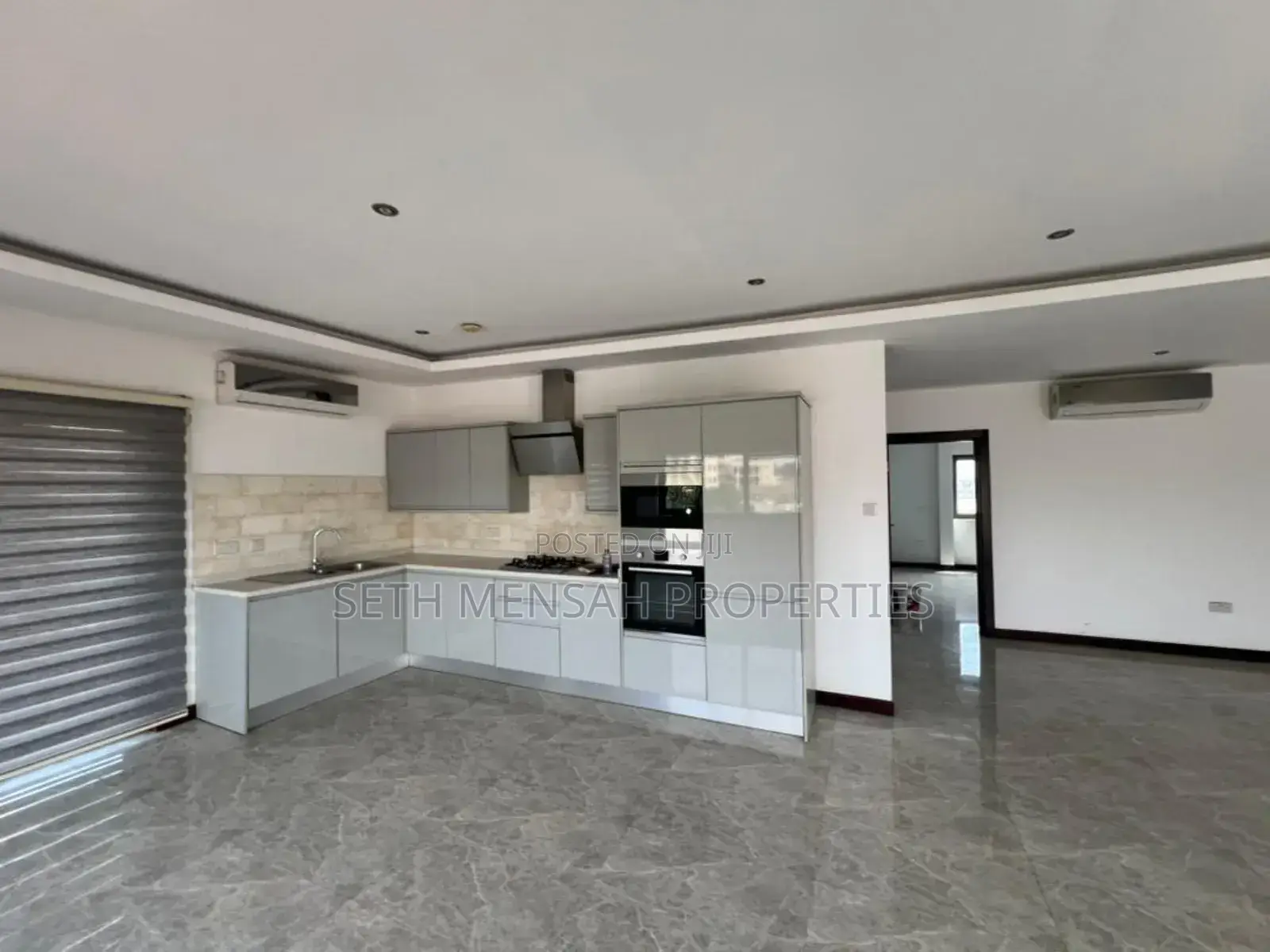 2bdrm Apartment in Abelemkpe for sale