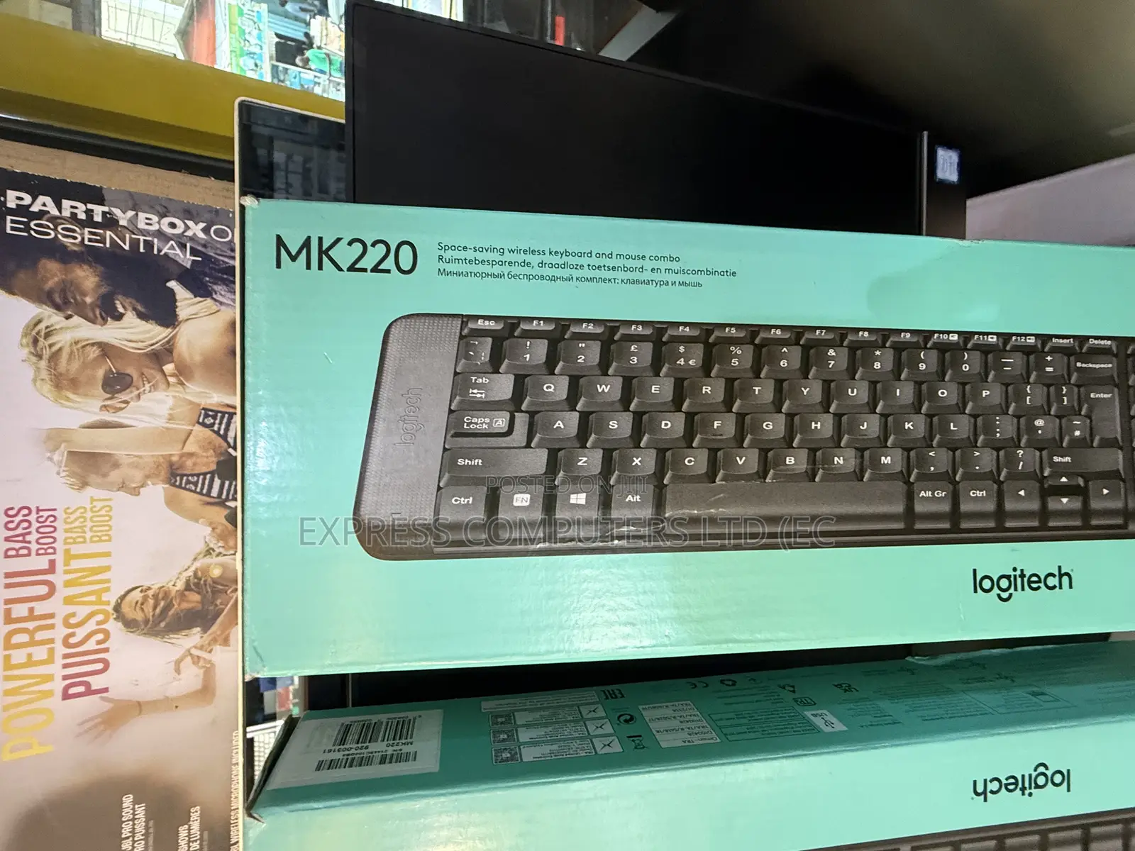 Logitech Mk220 Wireless Keyboard and Mouse Combo Original From Uk 