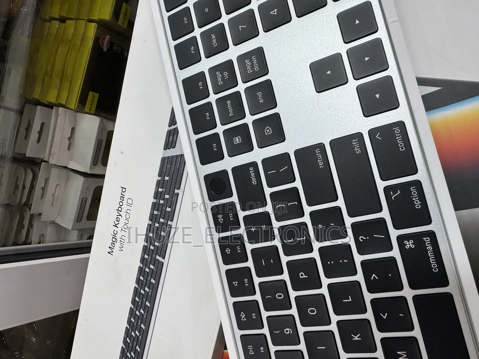 Magic Keyboard With Touch Id and Numeric Keypad (Usb-C)- Black Keys