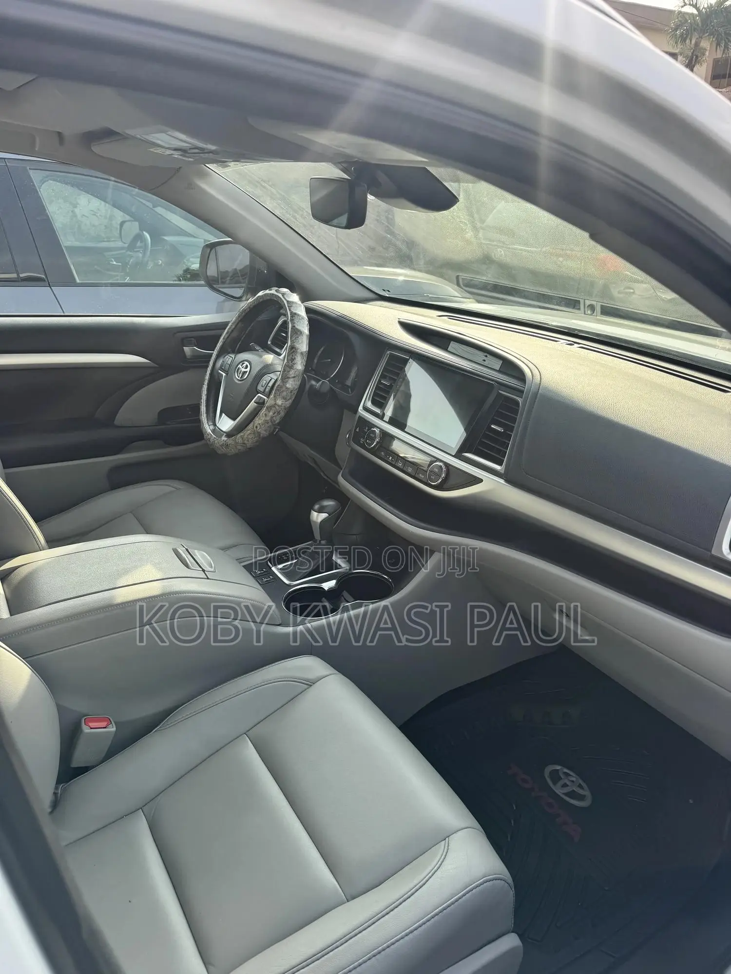 Toyota Highlander XLE 4x2 V6 (3.5L 6cyl 8A) 2018 White