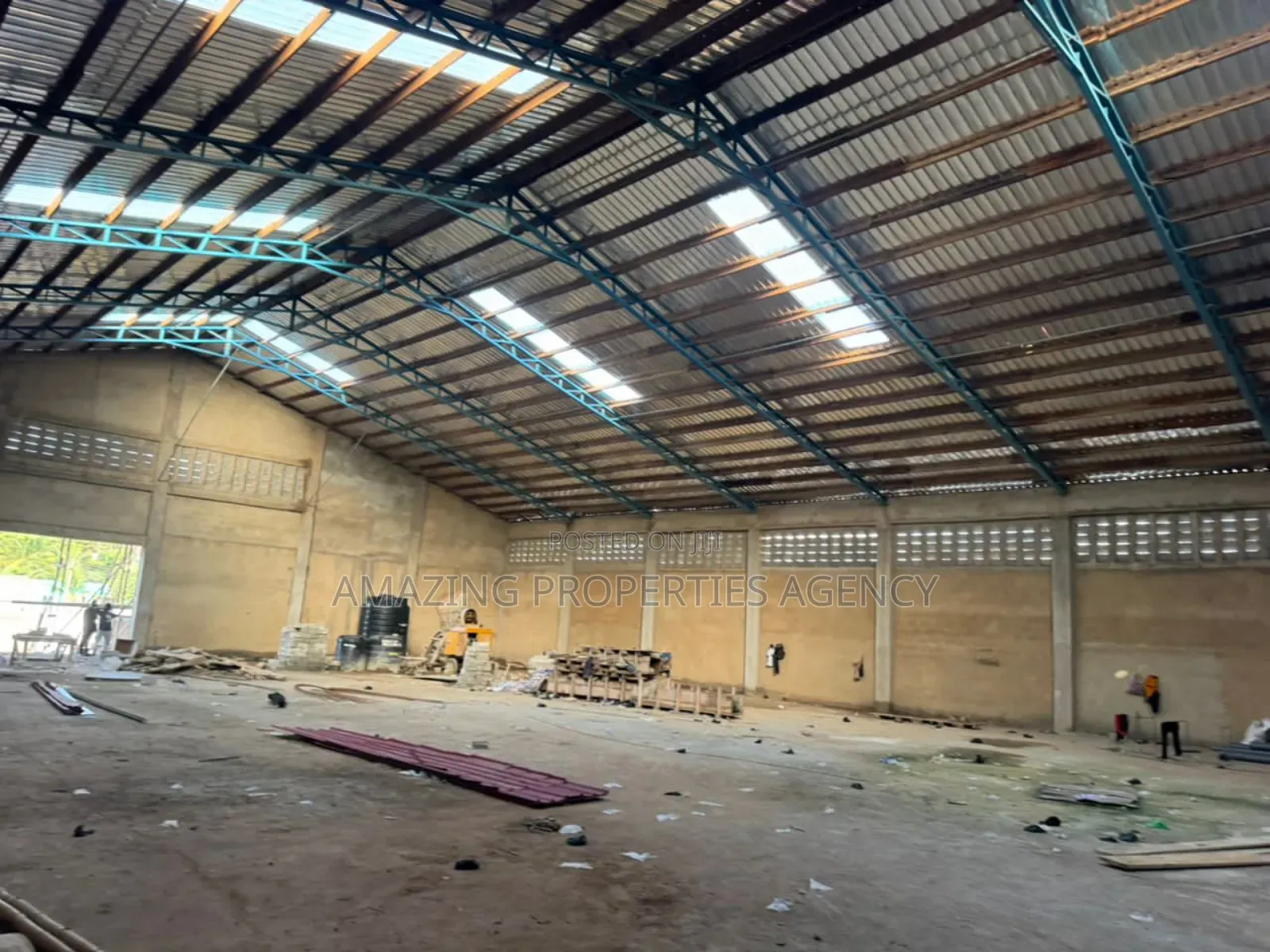1300 SQM Warehouse With Office Complex Tantra Hills