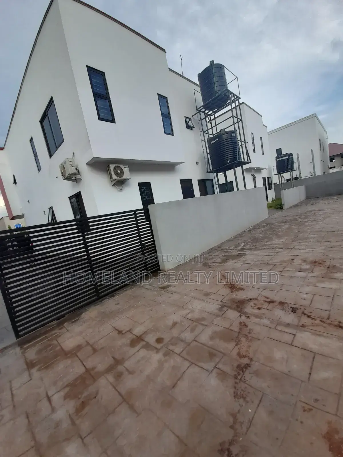 3bdrm Townhouse / Terrace in Tango Hills, Accra Metropolitan for rent