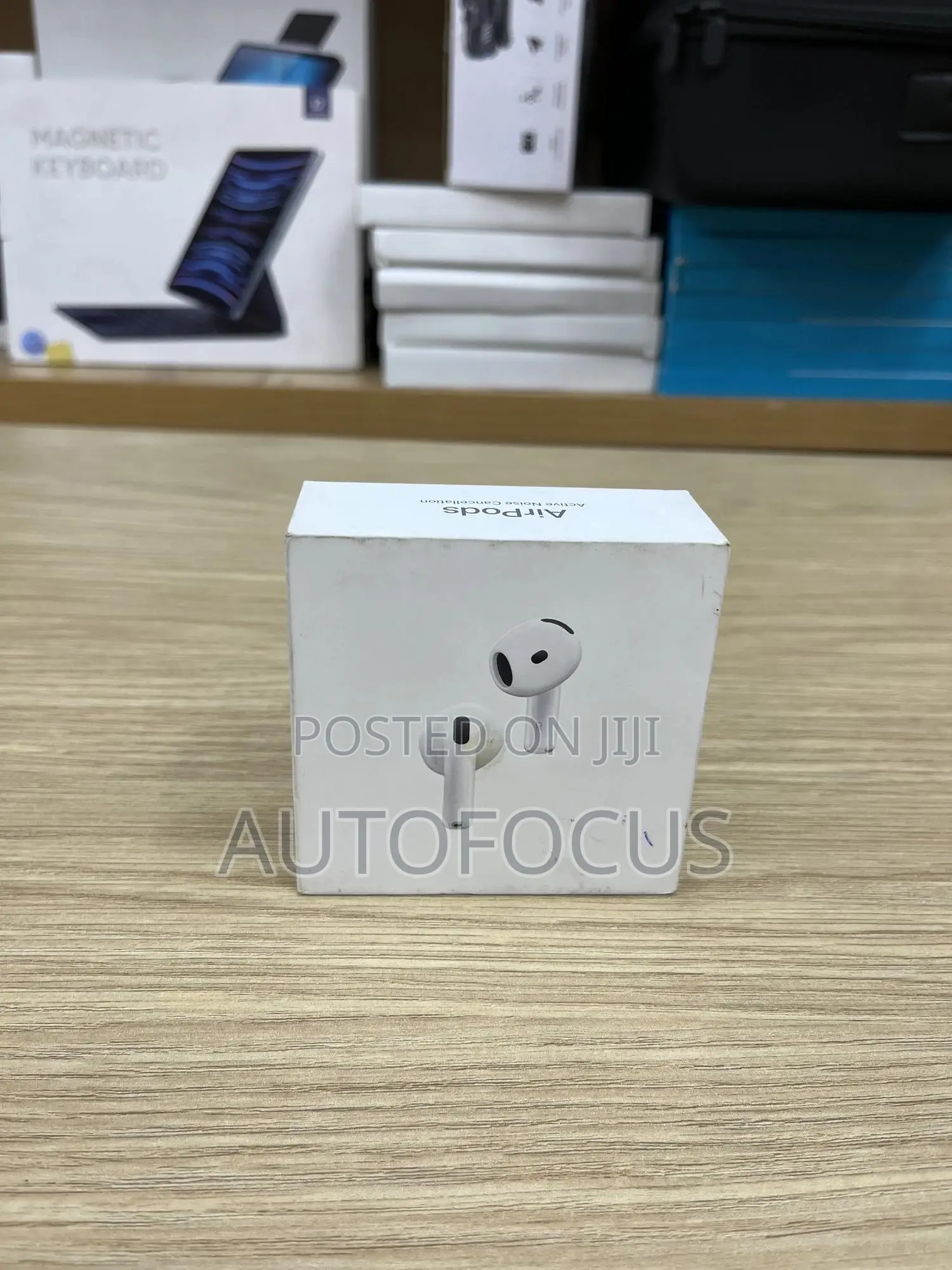 Airpods 4 Noise Cancellation