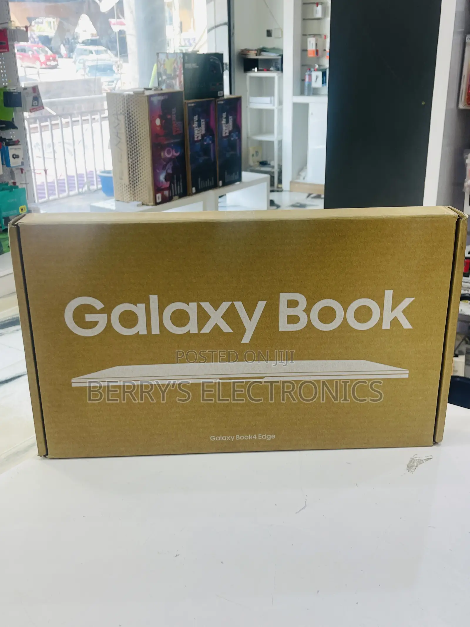 New Samsung Galaxy Book4 16GB Qualcomm Snapdragon X Plus SSD 512GB