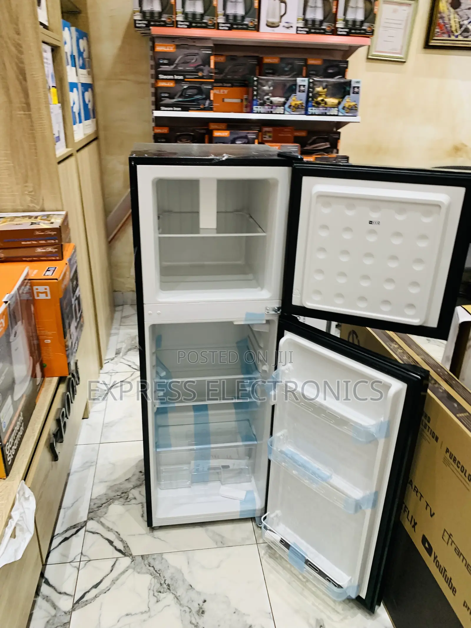 Hot Deal on Double Door Pearl Pf-216tgb-5e 136l Fridge Black