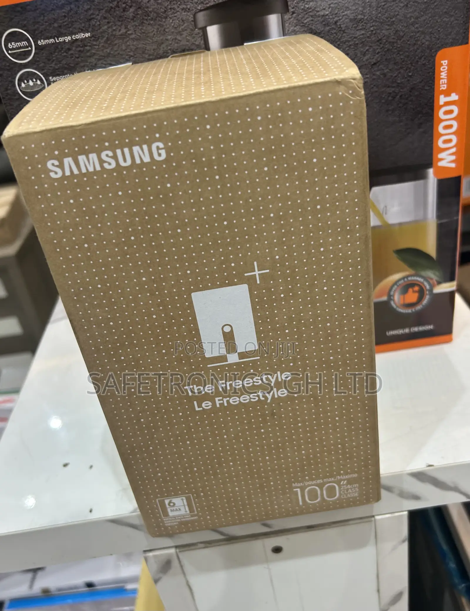 Ultra Modern Samsung Ultra Modern 30”-100” Freestyle Projector