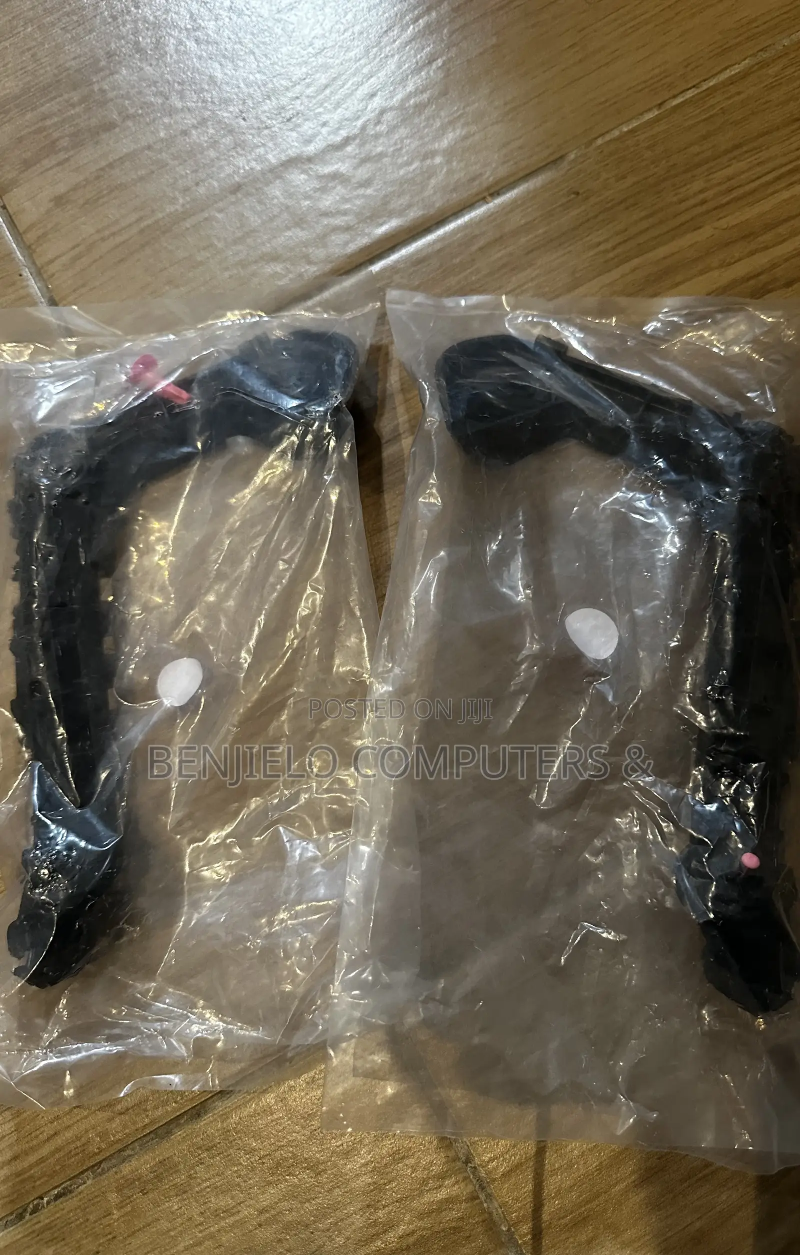 2020/25 Toyota Corolla Front Bumper Crown Logo Support Holder
