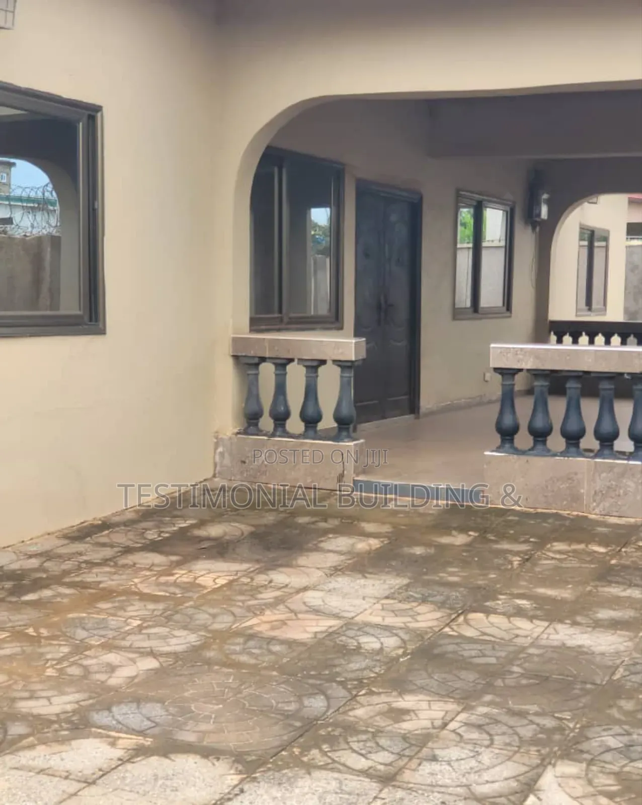 6bdrm House in Testimonial Building, Adenta for sale