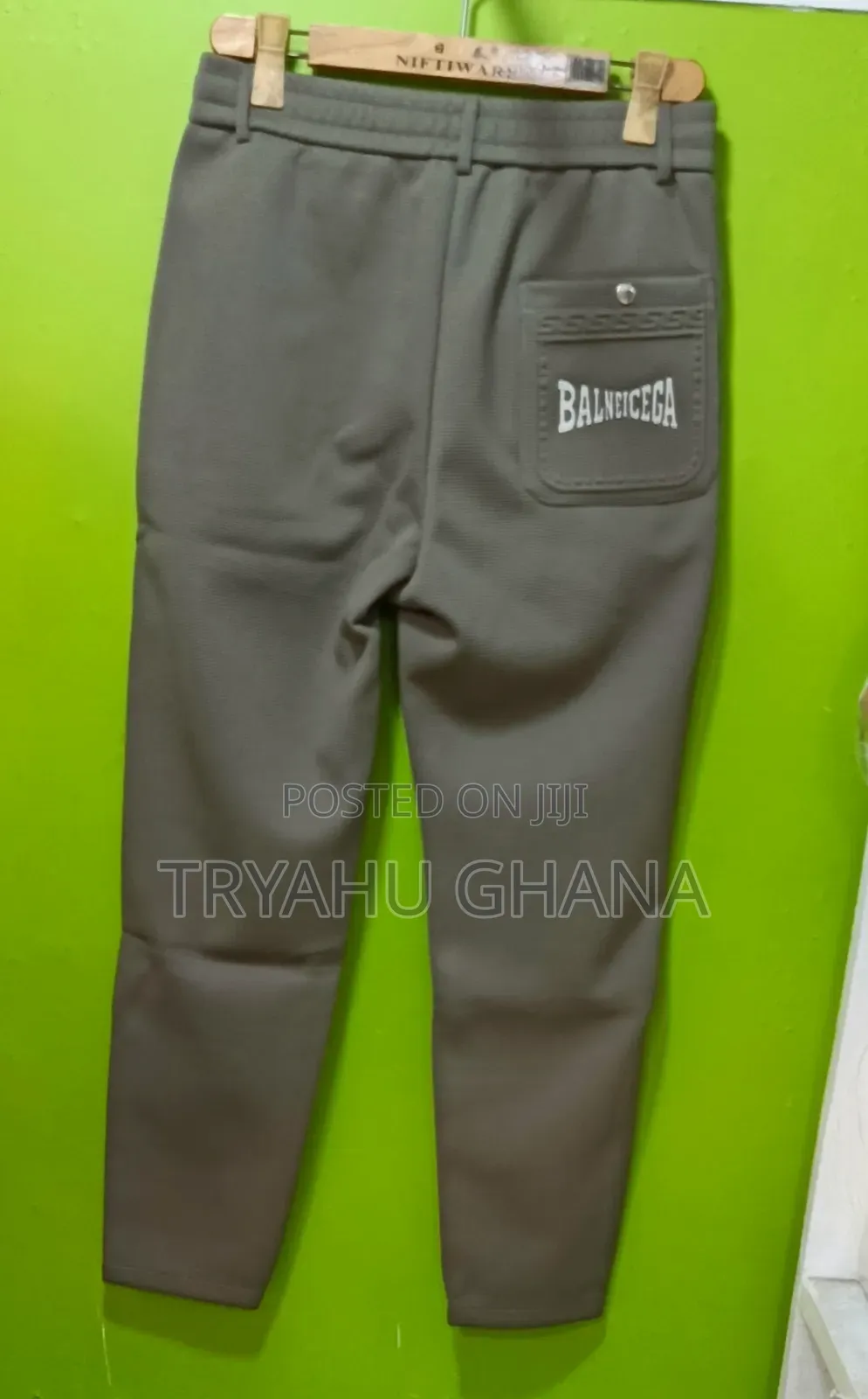 High-quality Balenciaga Joggers – Modern Style, Affordable Price