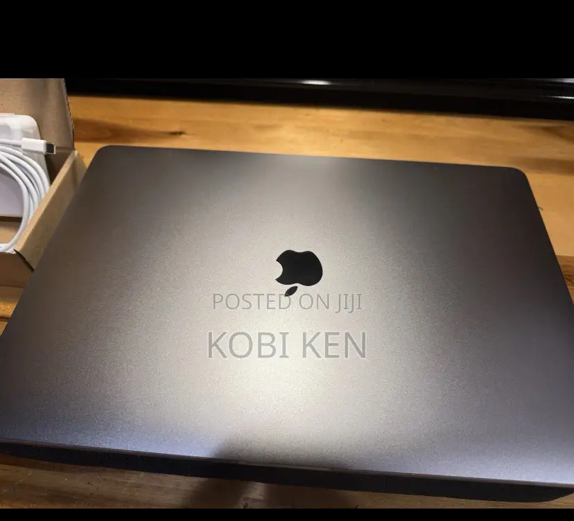 Laptop Apple MacBook Pro 2016 16GB Intel Core i7 SSD 512GB