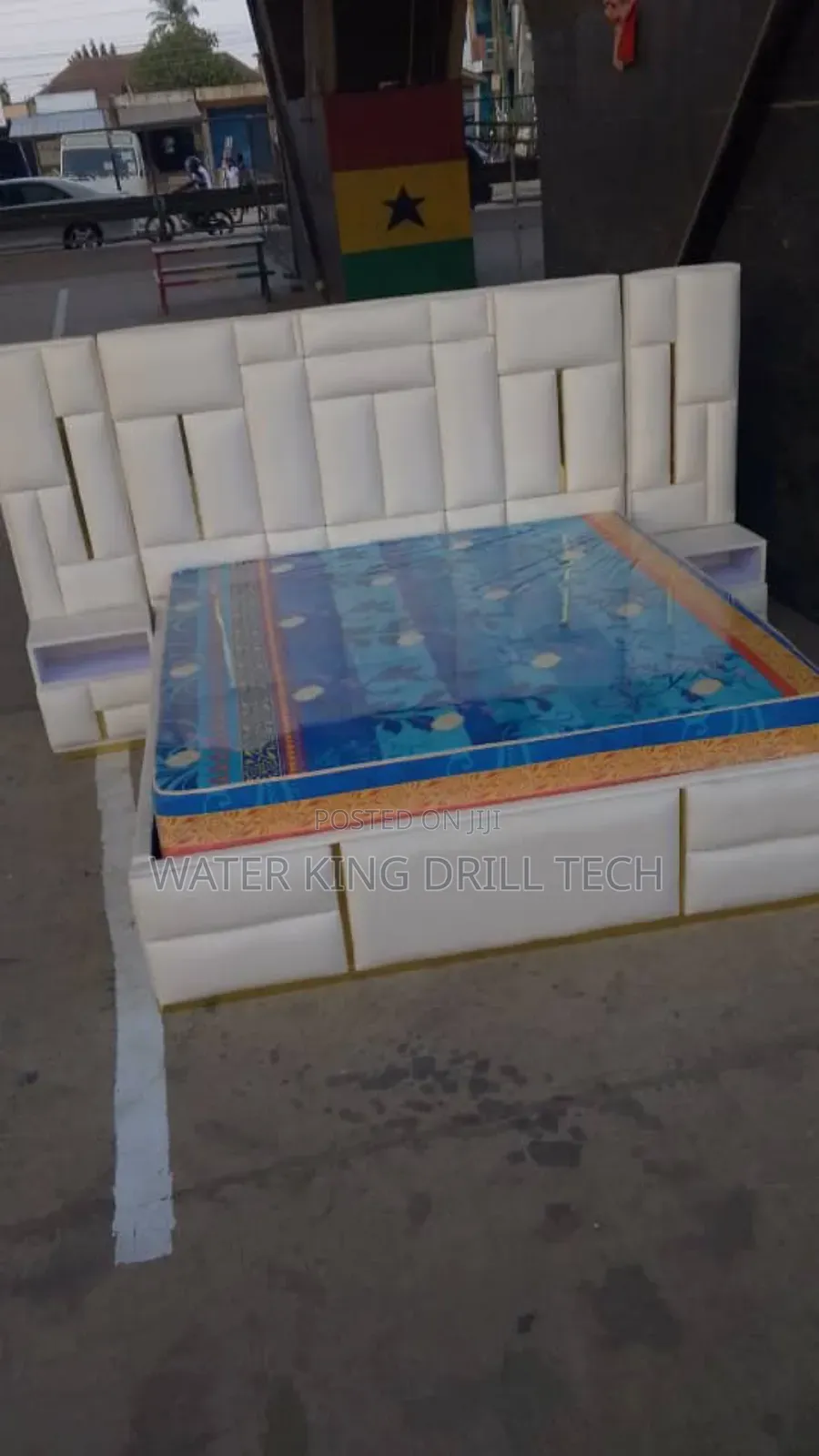 Comfortable Queen Size Bed Frames With Mattress