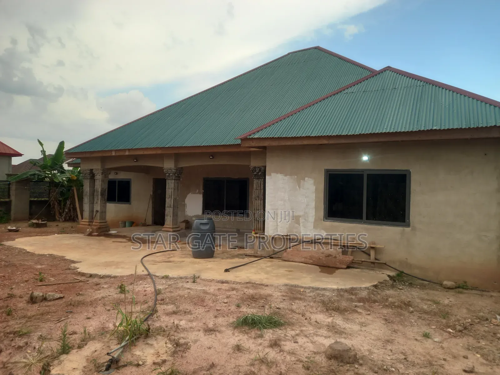 5bdrm House in Akyeremadi, Kumasi Metropolitan for sale