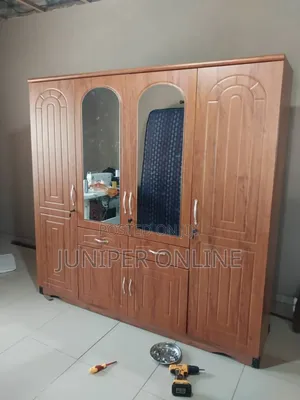 Wardrobe Largrin Atsura