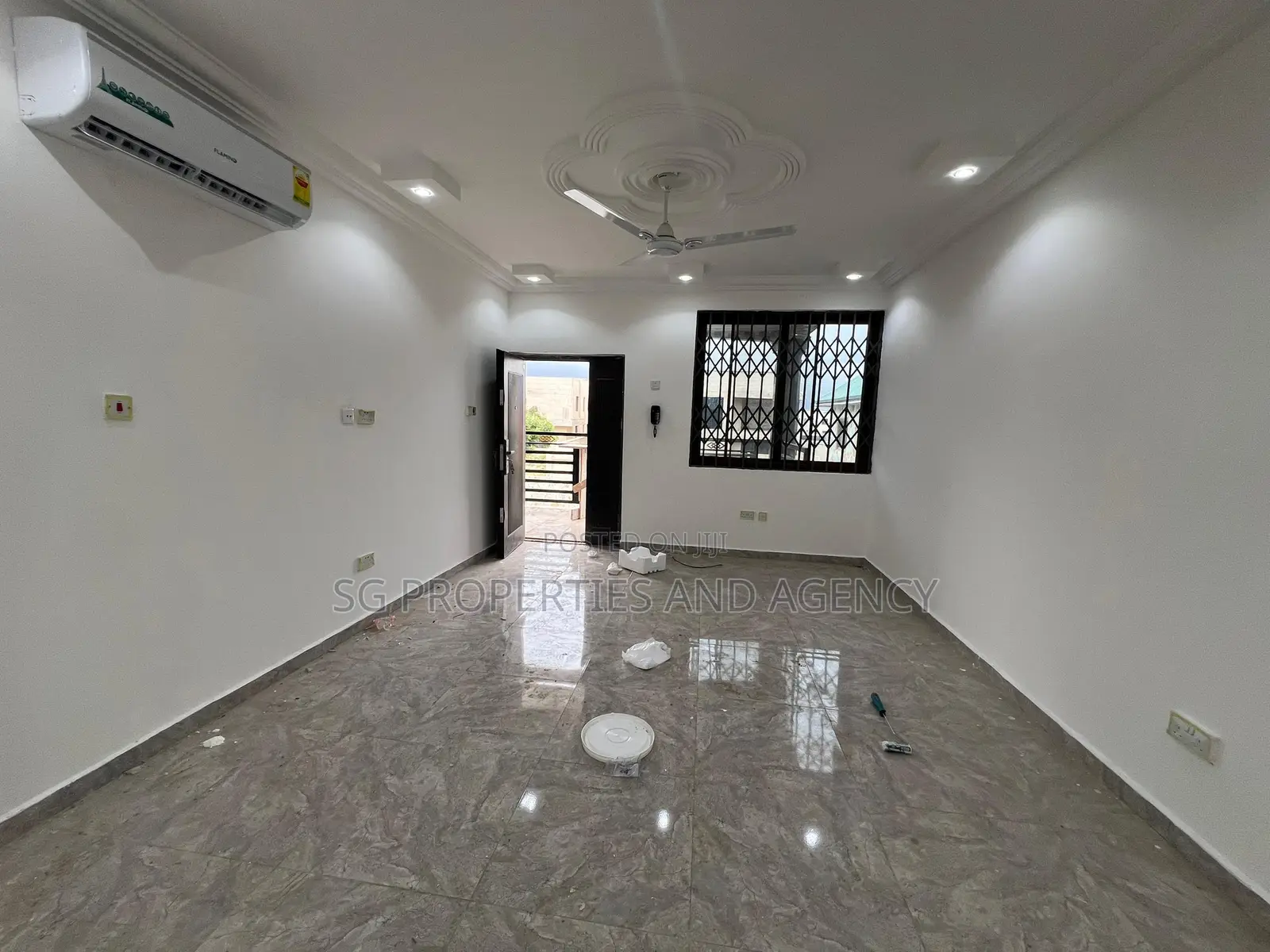 2bdrm Apartment in Lashibi, Sakumono for rent