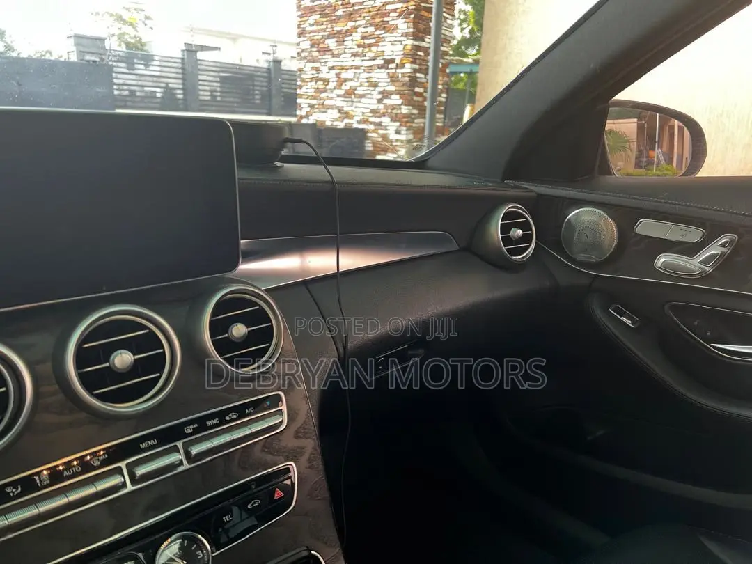 Mercedes-Benz C300 Sport 4dr AWD 4Matic Sedan (2.0L 4cyl 7A) 2015 Black