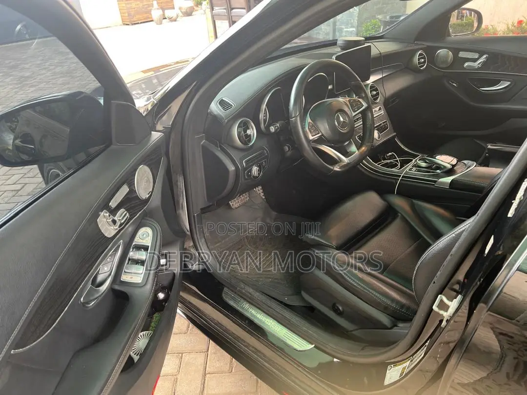 Mercedes-Benz C300 Sport 4dr AWD 4Matic Sedan (2.0L 4cyl 7A) 2015 Black