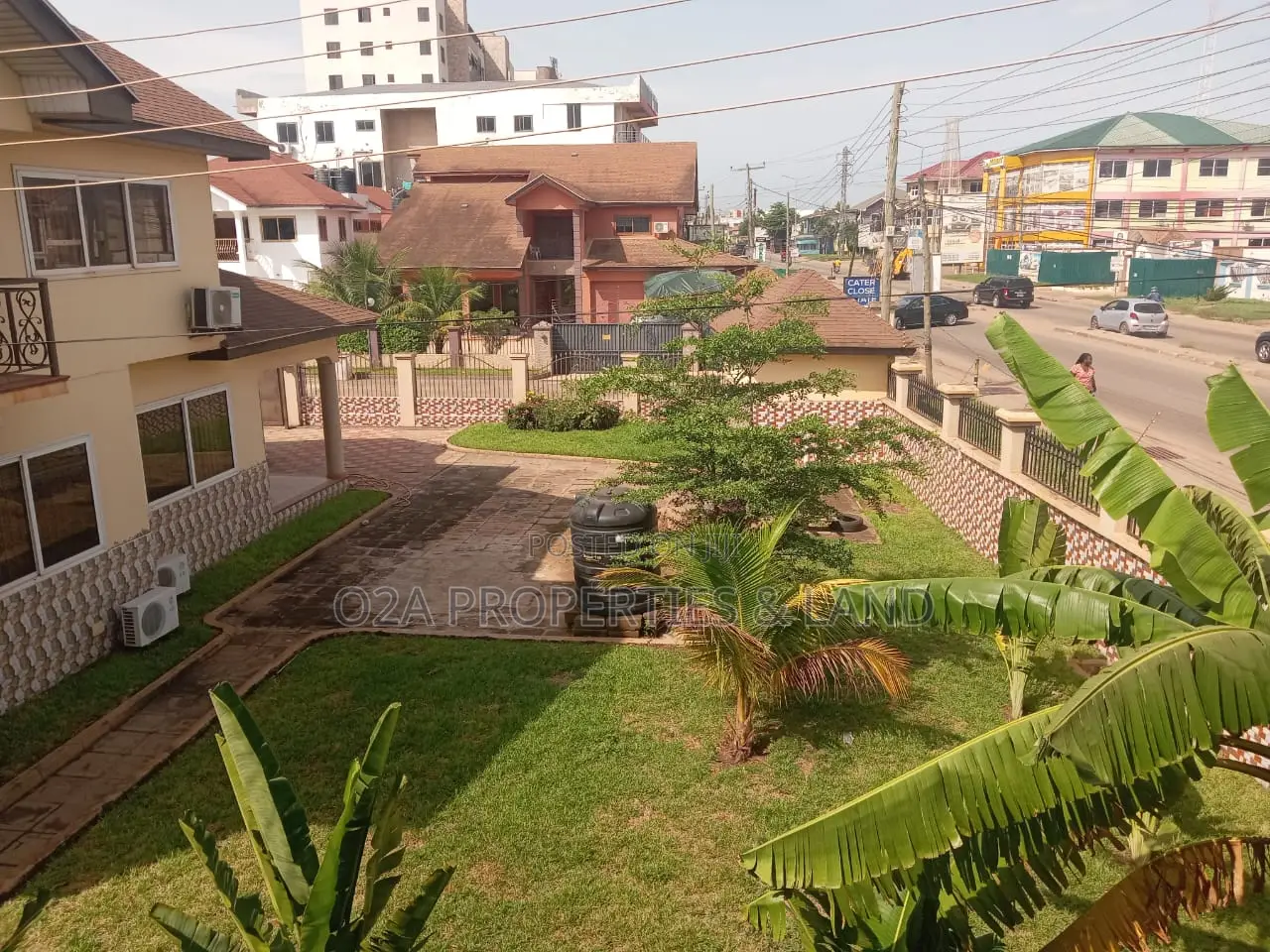 5bdrm House in Adjiringanor, Ability for sale