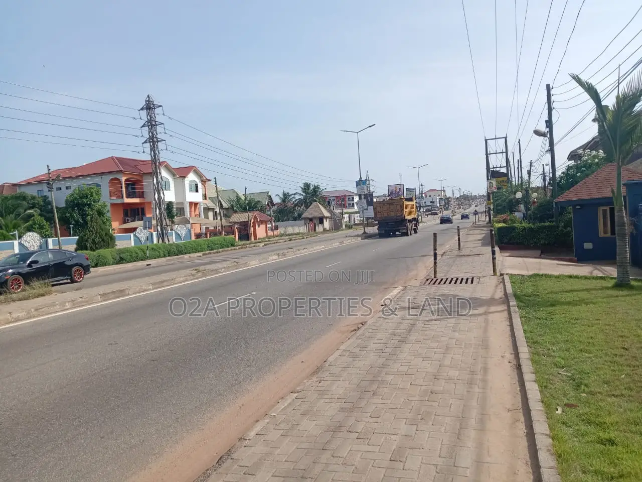 5bdrm House in Adjiringanor, Ability for sale