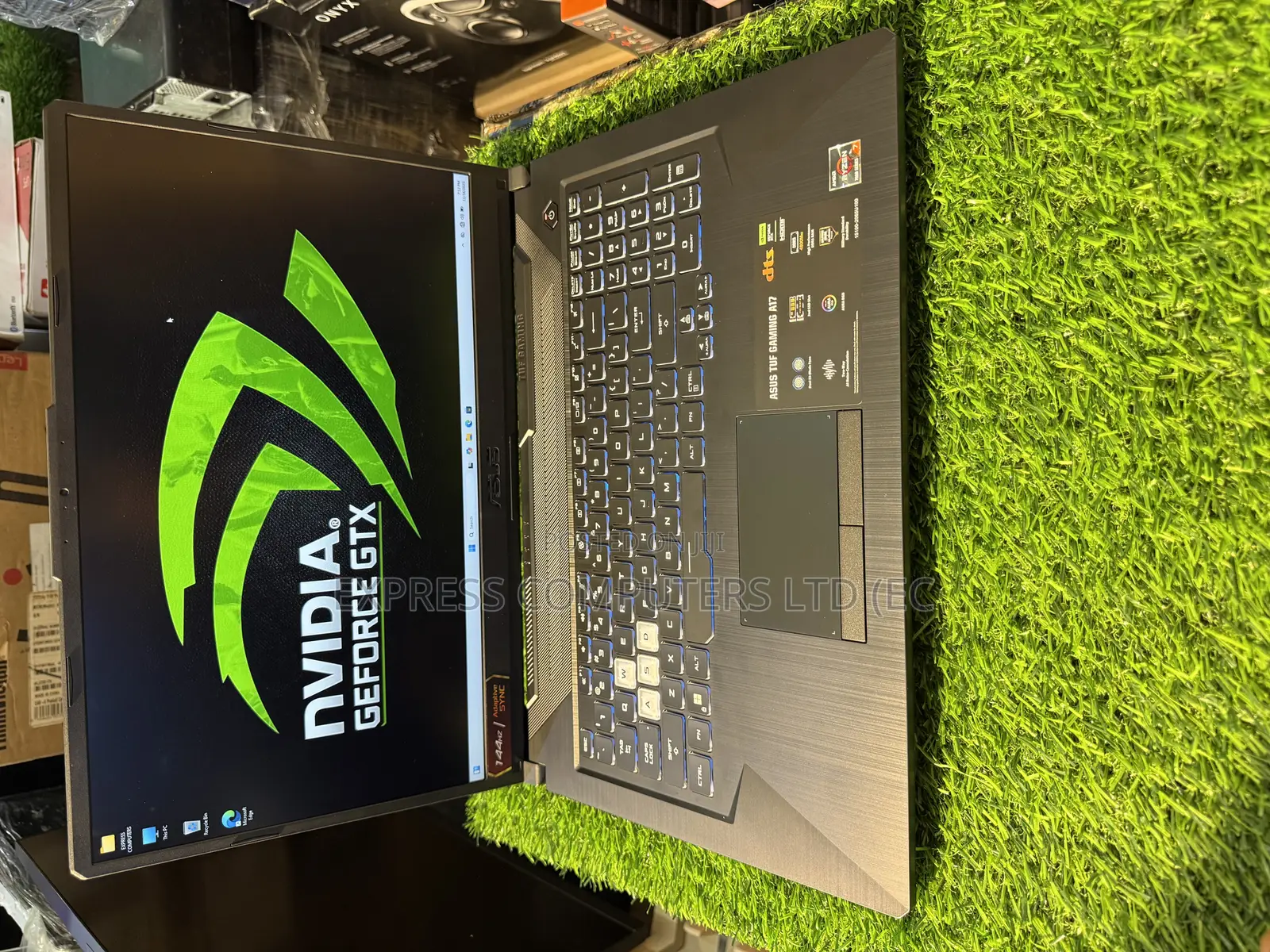 Laptop Asus TUF Gaming A16 24GB AMD Ryzen 7 SSD 512GB