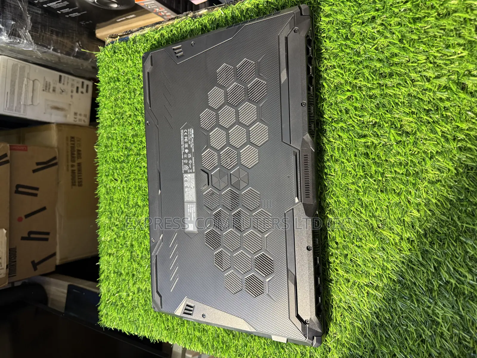 Laptop Asus TUF Gaming A16 24GB AMD Ryzen 7 SSD 512GB