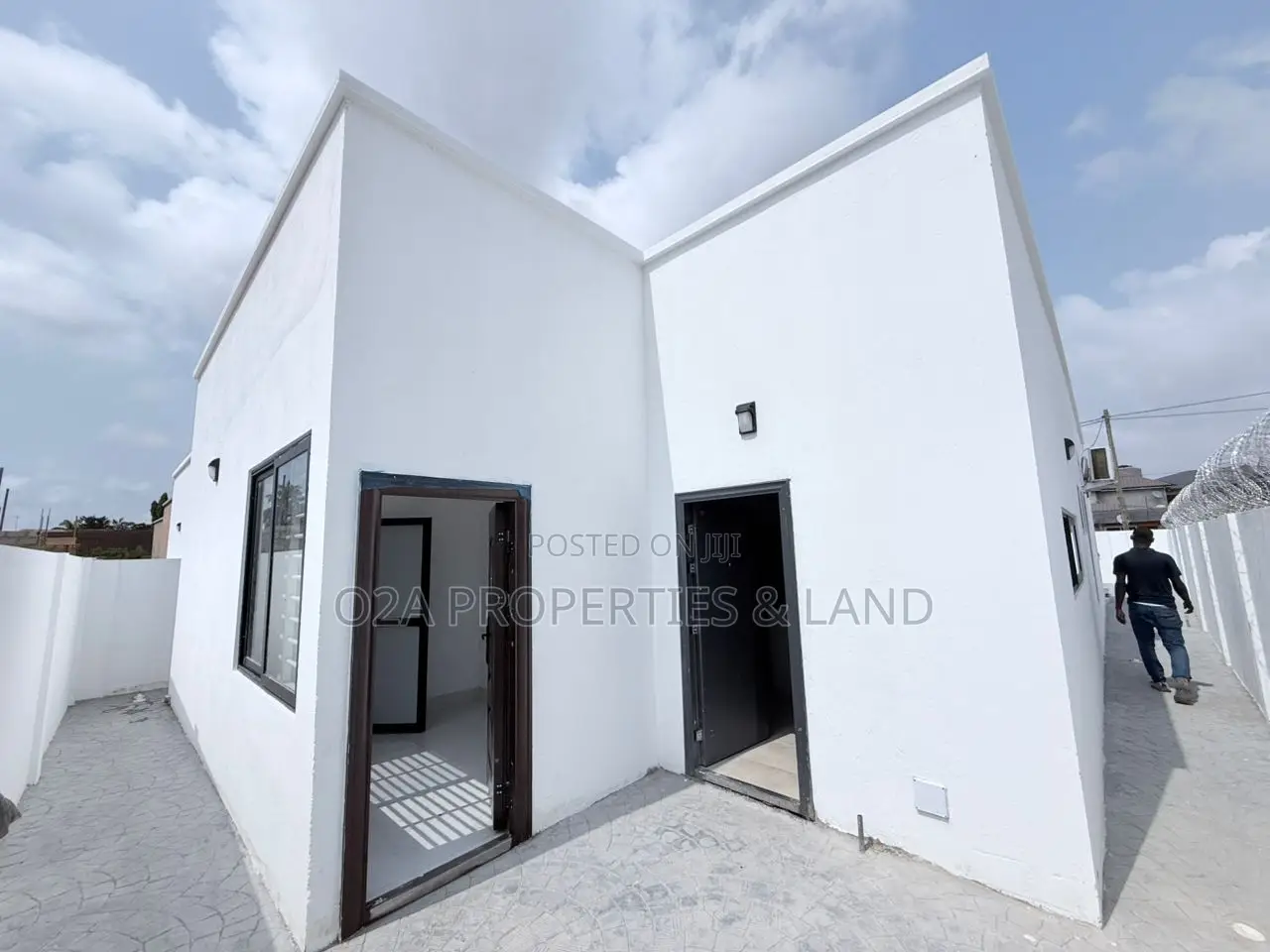 3bdrm House in Spintex, Baatsona Total for sale