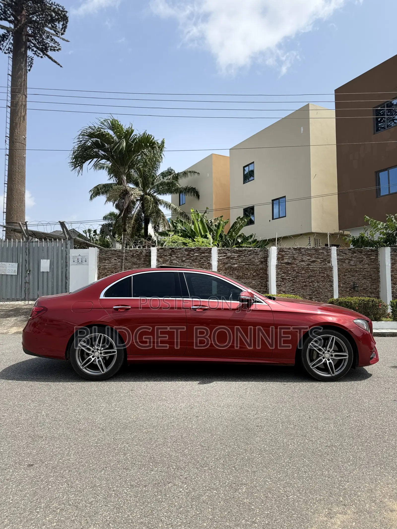 Mercedes-Benz E300 4Matic AWD Sedan (2.0L 4cyl 9A) 2017 Red