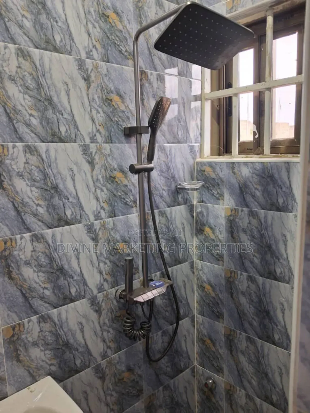 3bdrm House in Amrahia for sale