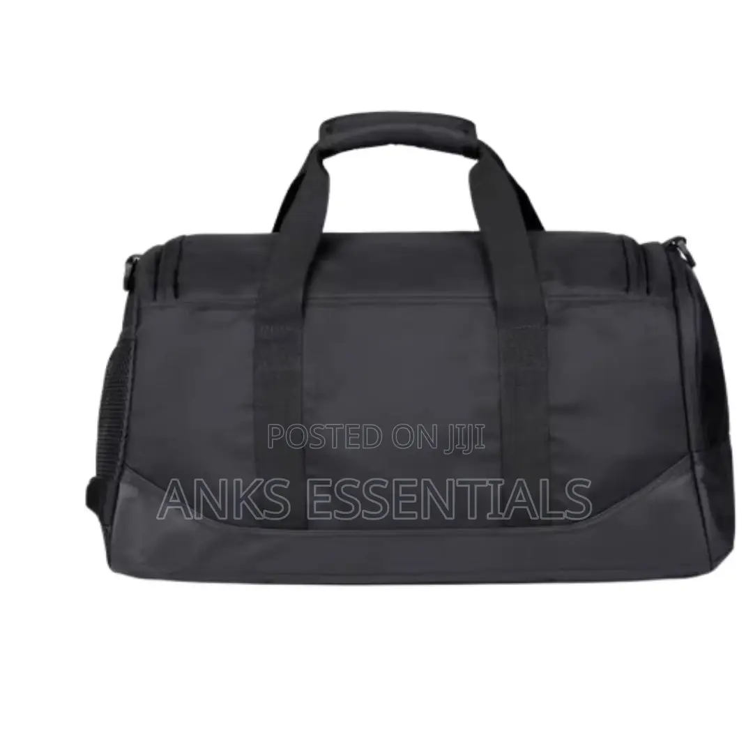 Large Capacity Gym Bag – For Men Women