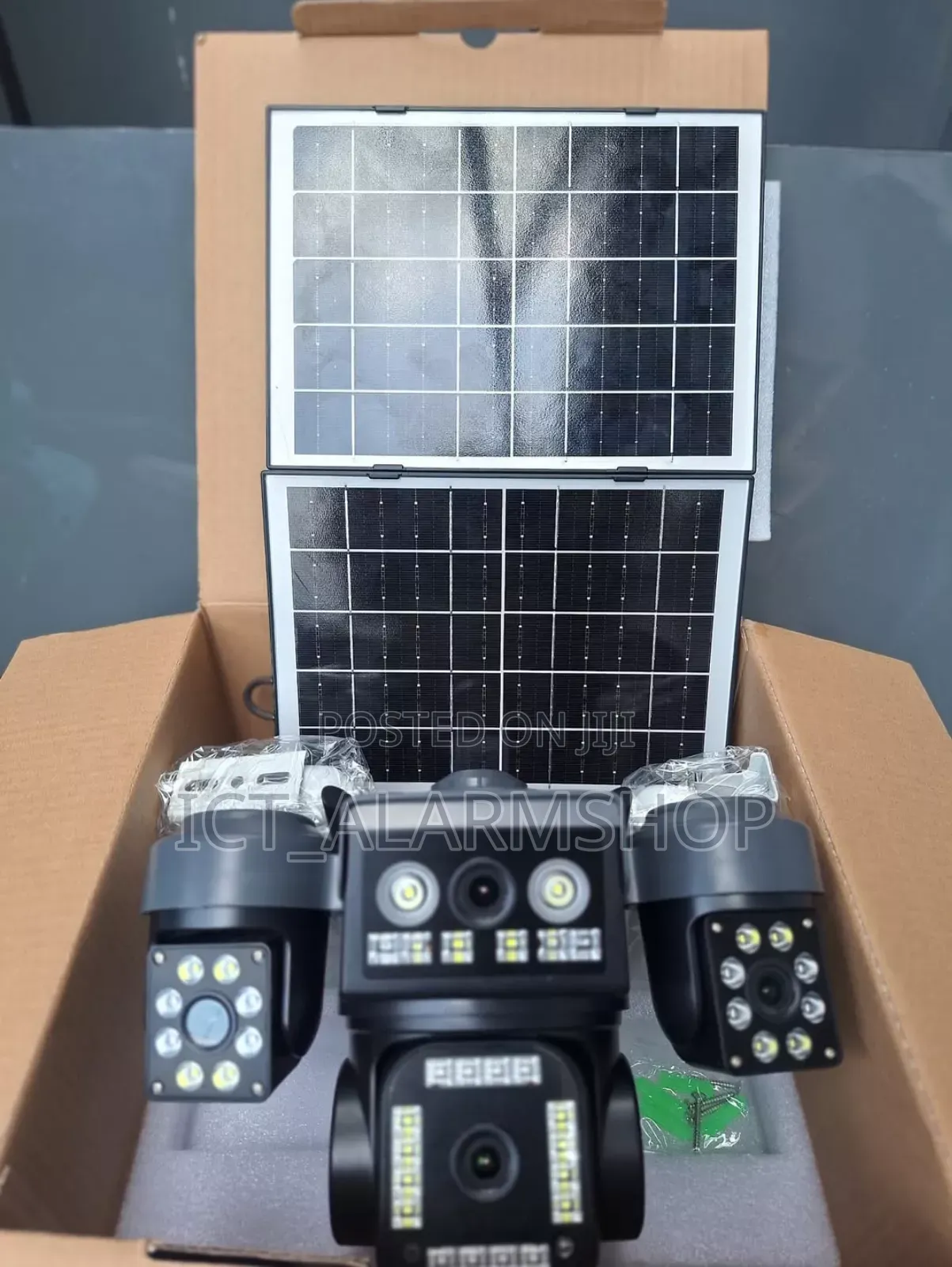 Dual Solar Power Panel Ptz 4lens