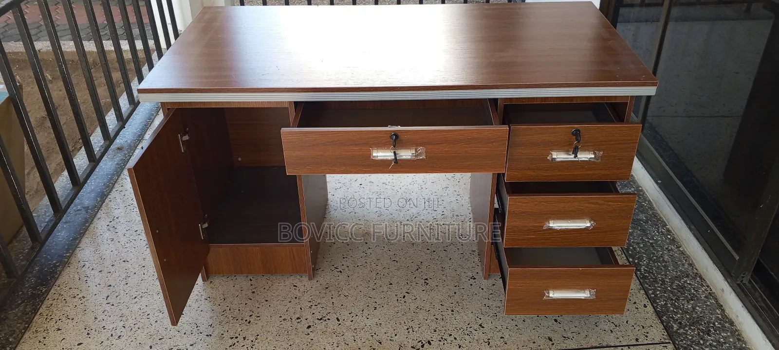 Office Desk