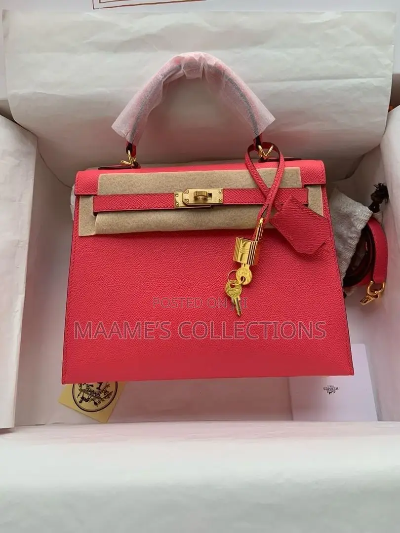 Hermes Ladies Handbag (Comes With a Box and a Long Strap )