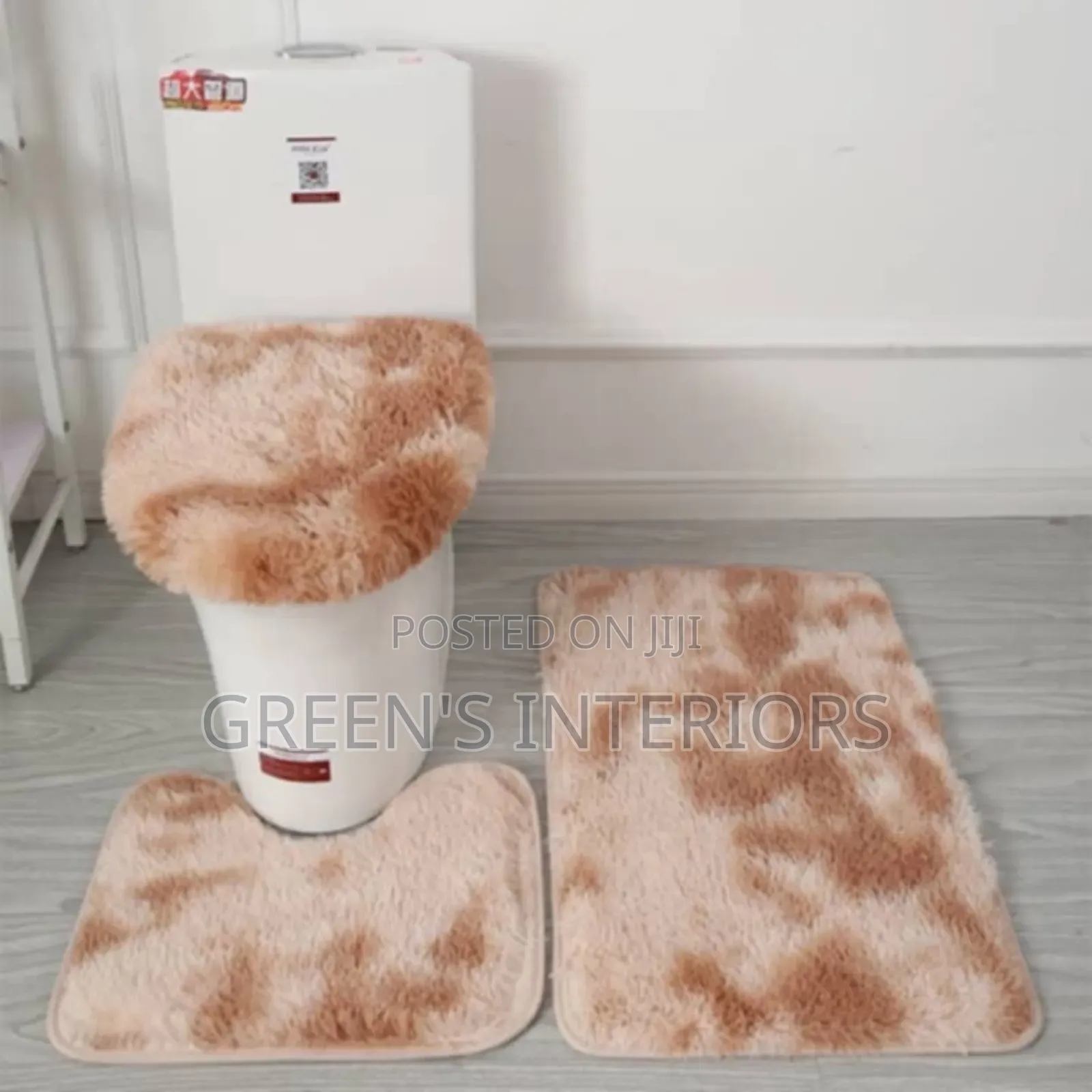 Quality Fluffy Toilet Mat Available