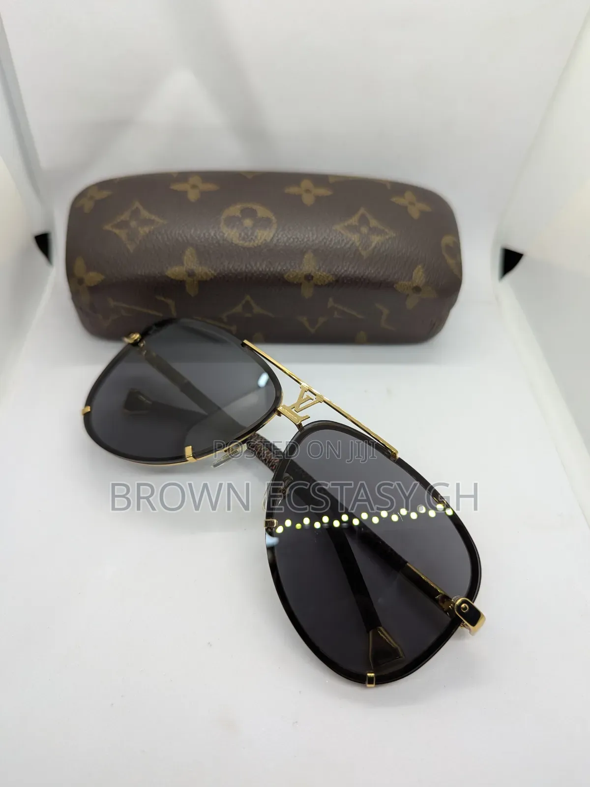 Louis Vuitton Aviator Sunglasses