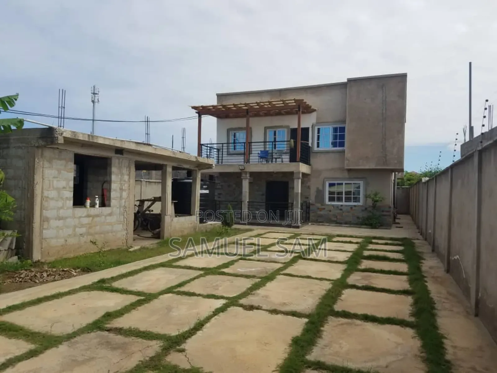 3bdrm House in Tema Community 26 for sale