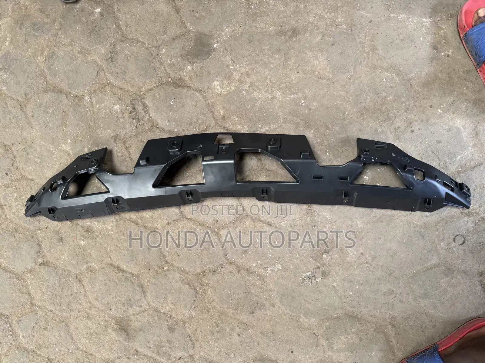 Honda Accord 2018,2019,2020 Bumper Grille Bracket.