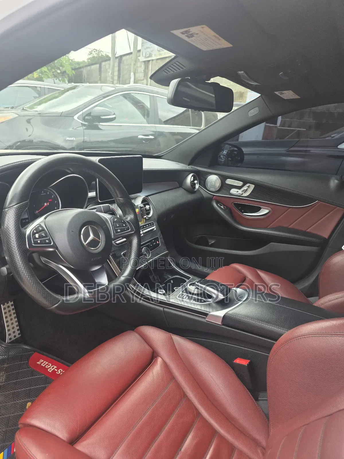 Mercedes-Benz C300 Sport 4Matic Sedan AWD (2.0L 4cyl 7A) 2017 White