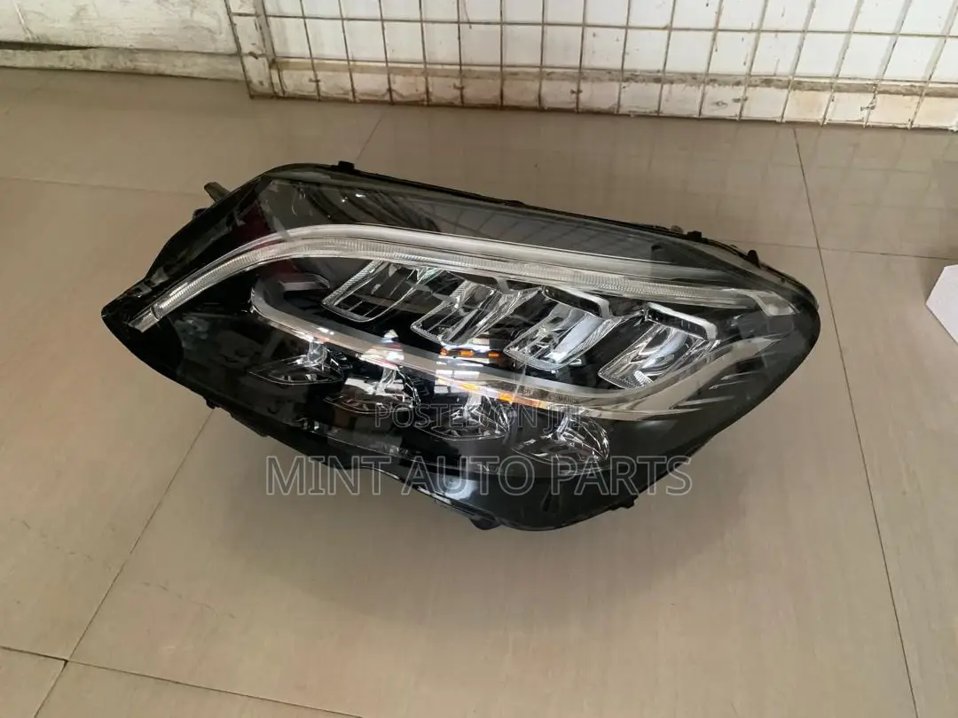 Benz C300 2020 Headlight