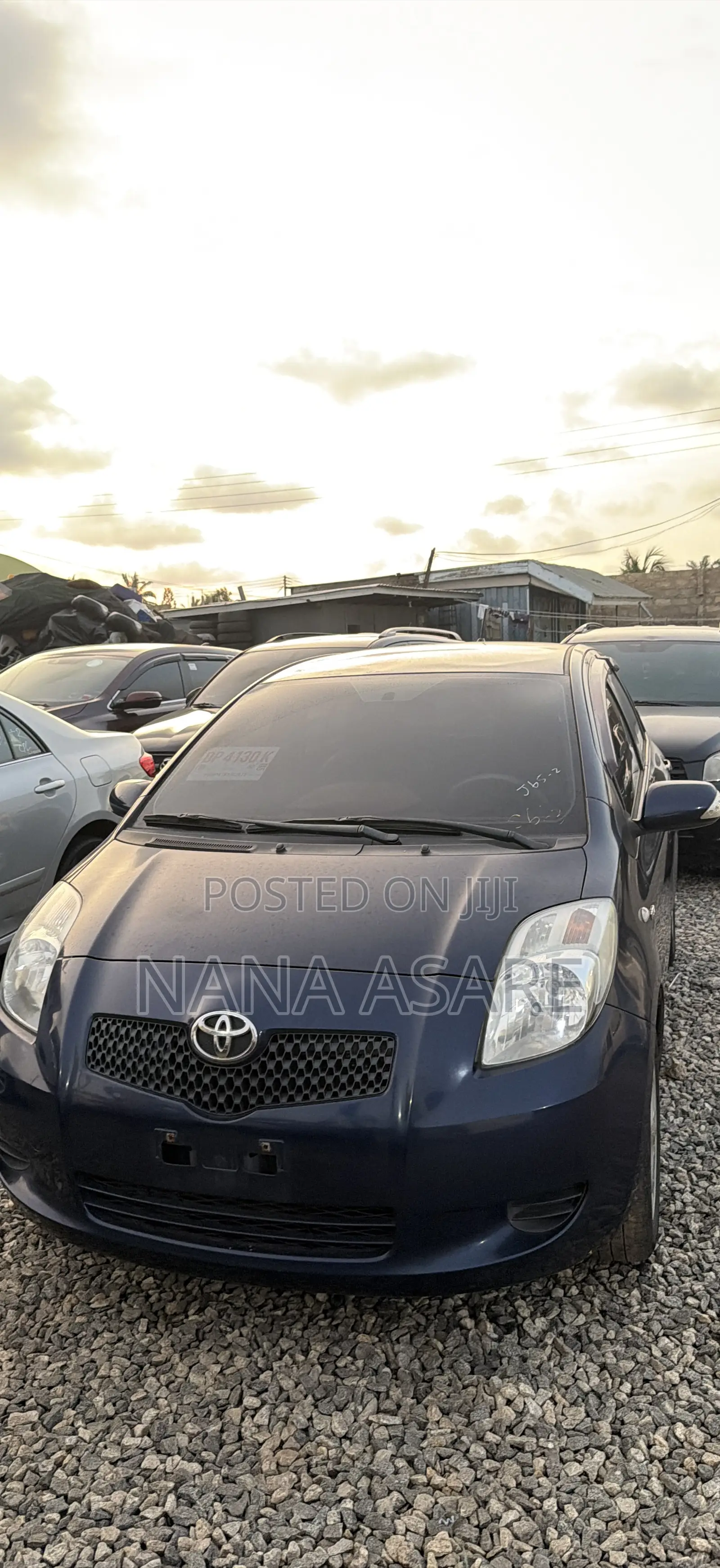Toyota Yaris L Hatchback 5dr 2013 Blue