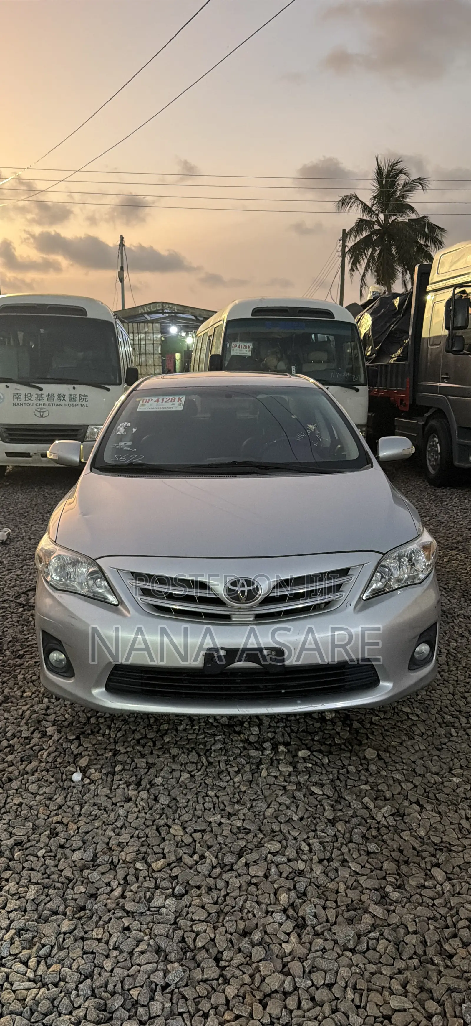 Toyota Corolla LE Special Edition 4dr Sedan (1.8L 4cyl 4A) 2013 Silver