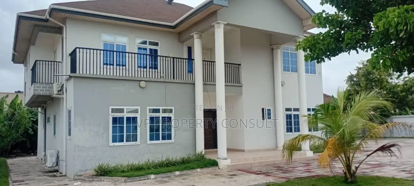 4bdrm House in Teshie for sale