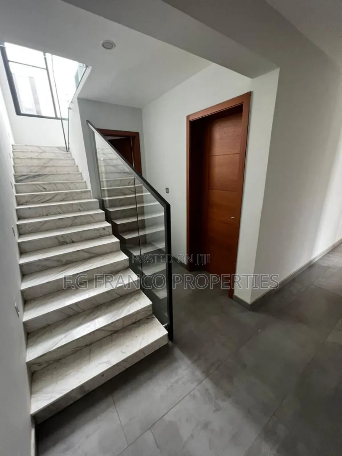 4bdrm House in Kg. Franco, Airport Residential Area for rent