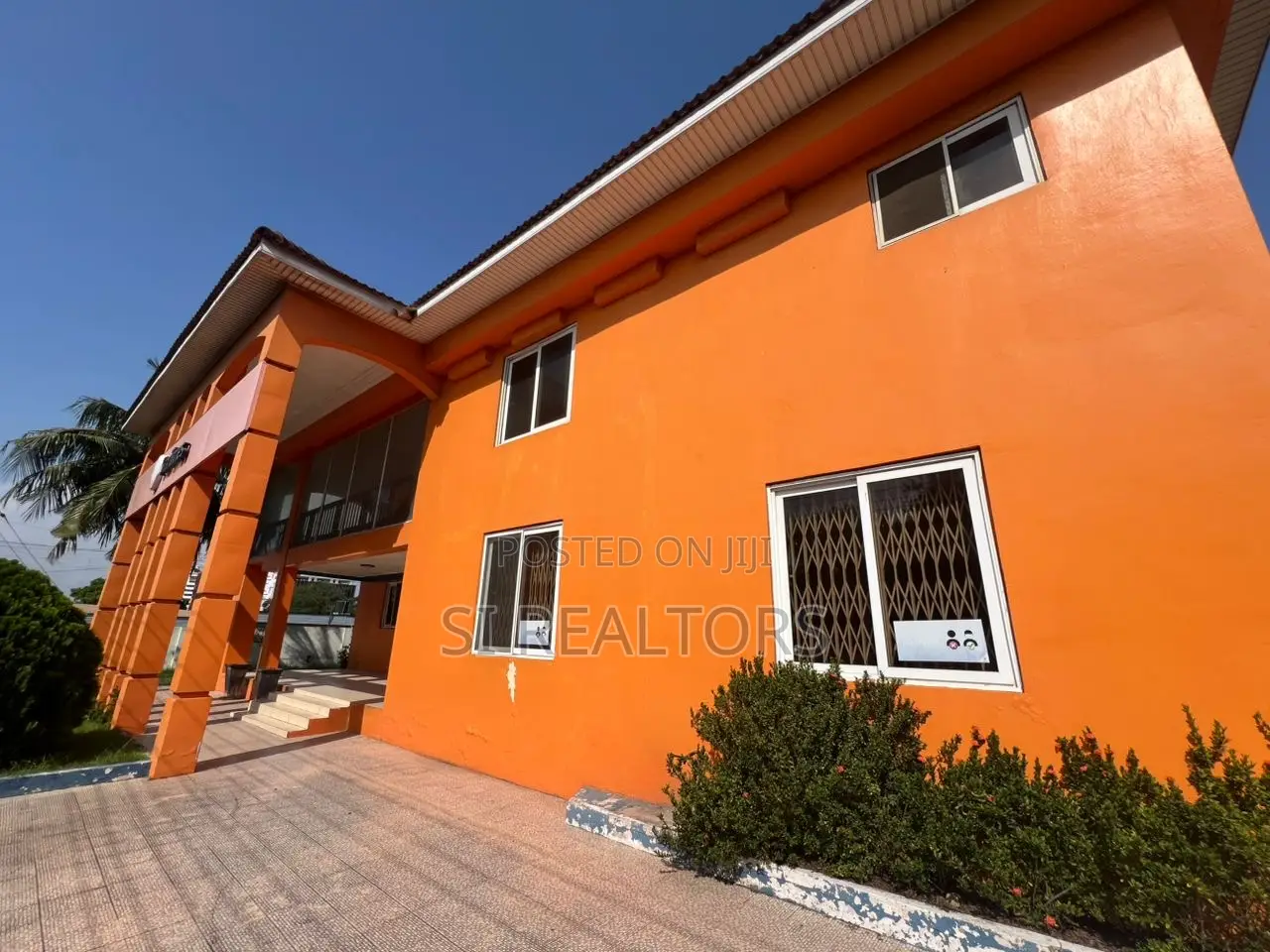 5bdrm House in Airport Residential for rent