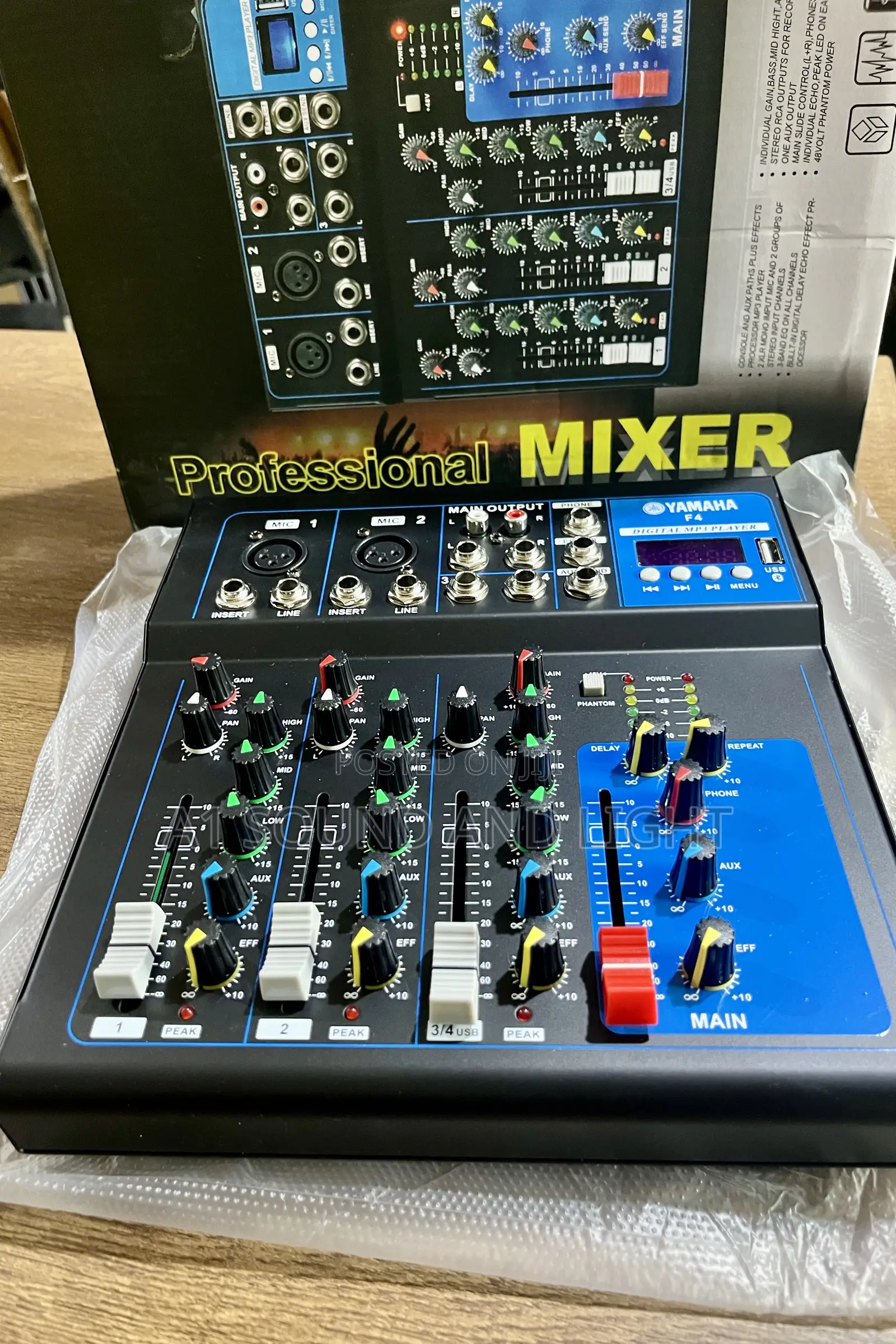 Yamaha 4 Channels Live Mixer